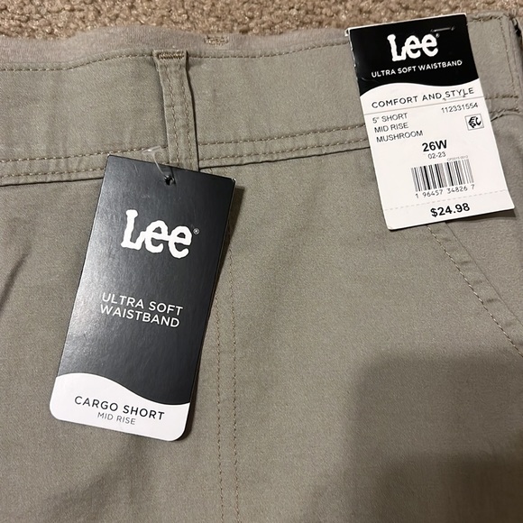 Shorts - Picture 5 of 6